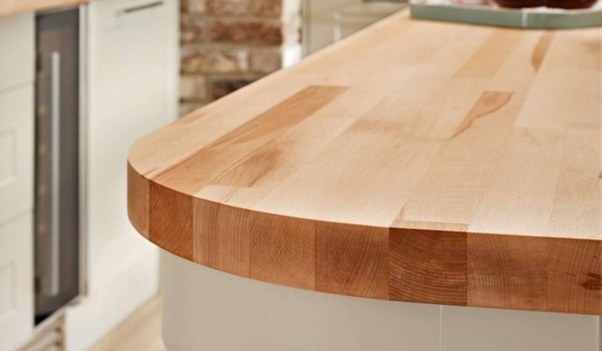 Keilgezinkte und Massivplatten